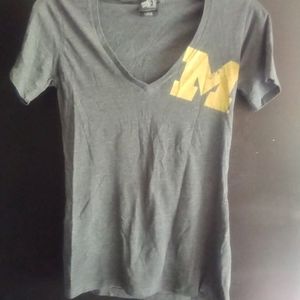 Woman's U/M tshirt